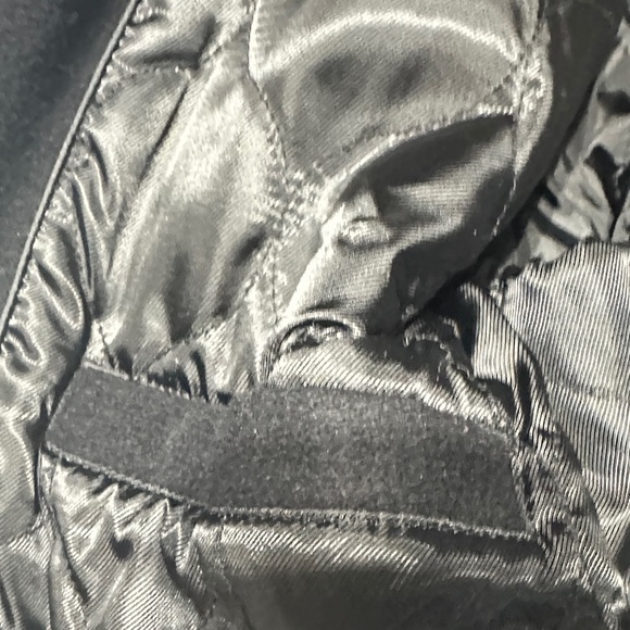 G.H. Bass & Co. Men's Classic Black Trench Coat - Picture 8 of 9